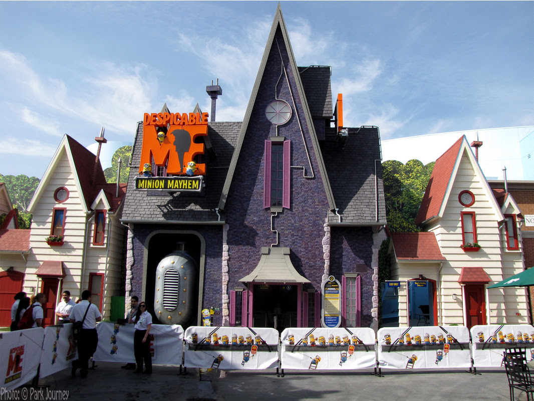 Despicable Me Ready For Debut Harry Potter Goes Vertical At Universal Studios Hollywood Park Journey