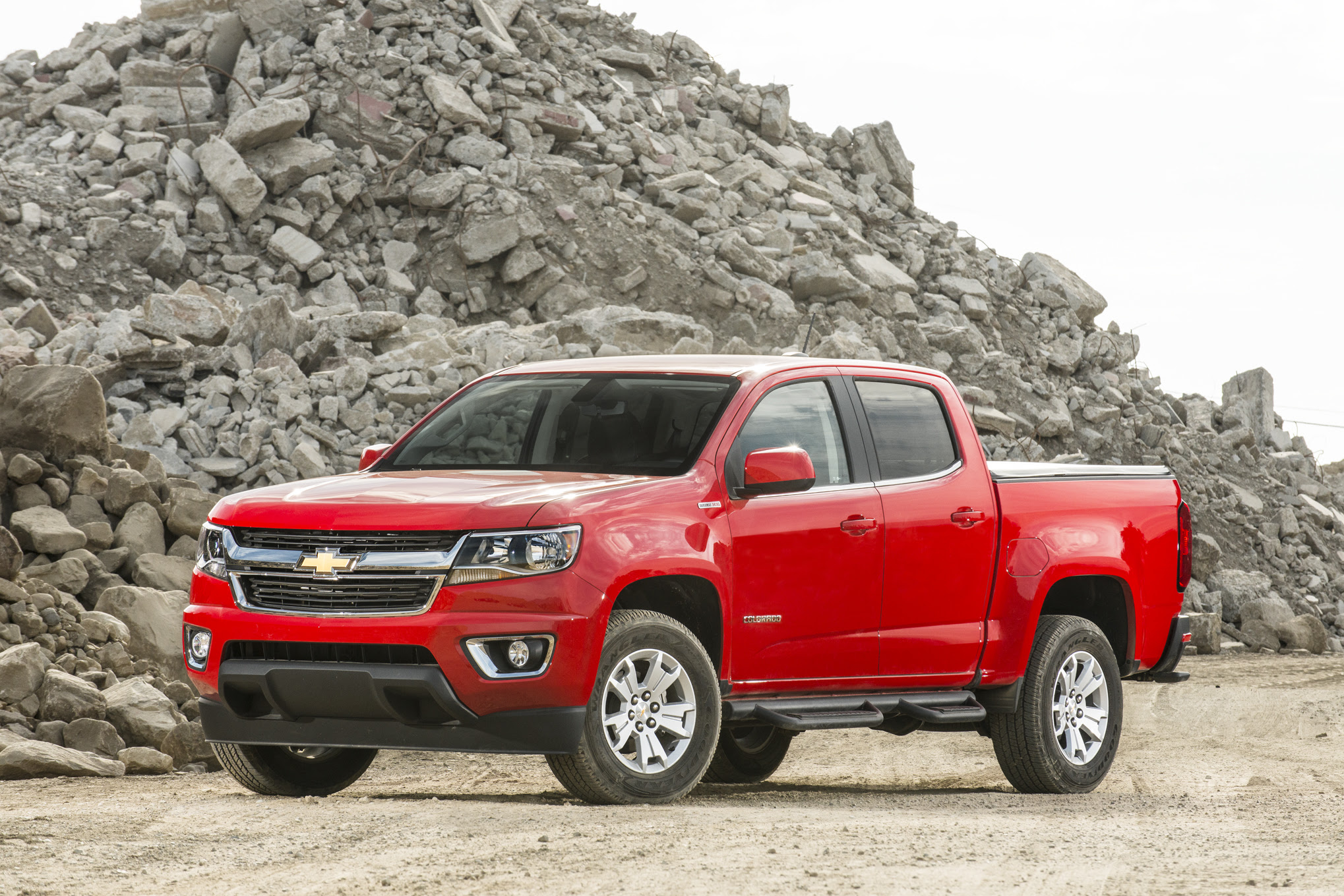 2016 Chevrolet Colorado LT Duramax Diesel front three quarter