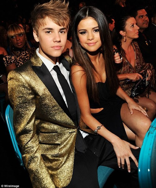 justin bieber selena gomez 2011 billboard. dresses Justin Bieber
