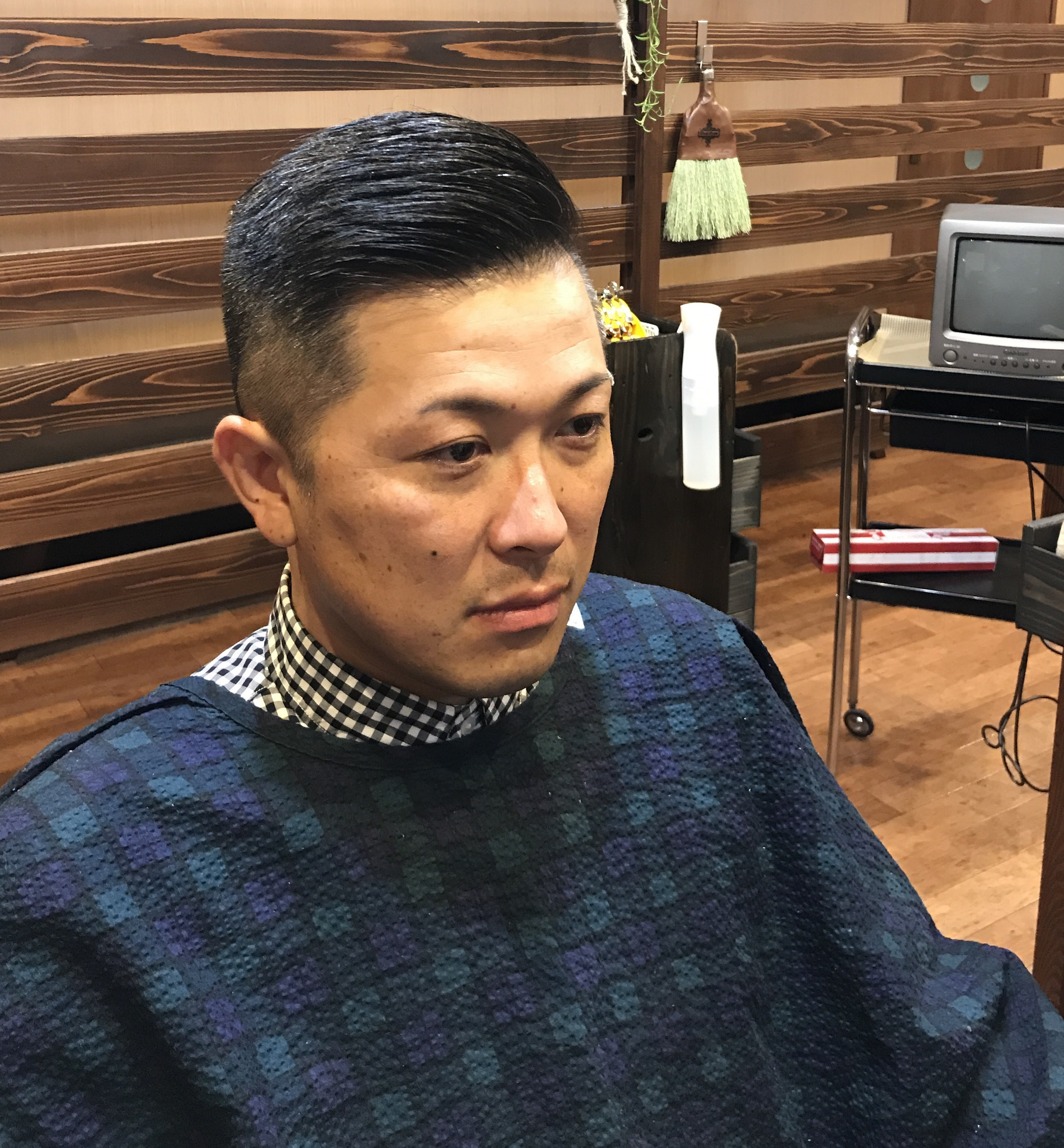 サイド バックは３ｍｍで高めに刈り上げ トップと前髪は長めに残したバーバースタイル 福島市の床屋 理容室 East Base メンズカット ヘッドスパ