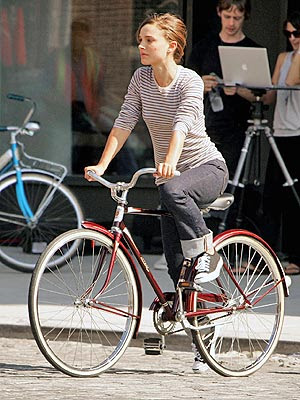 natalie portman out and about. then take her out for ice