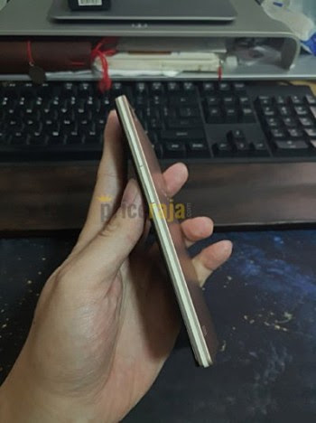 Lenovo smartphone-leak-side