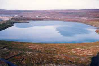 http://ostrov-kildin.narod.ru/ozeromayak.jpg