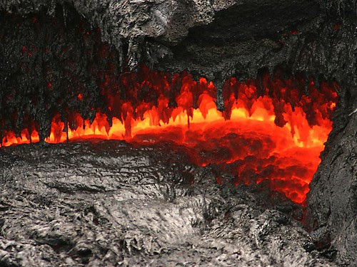 1909884115 8672048216 Danger and Beauty of Hawaiian Volcanoes