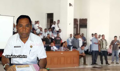 Langgur, Malukupost.com - Pelaksanaan Tes Seleksi Pegawai Non PNS (honorer) Kabupaten Maluku Tenggara (Malra) Tahun 2017 yang telah dilaksanakan, dalam waktu dekat akan segera diumumkan hasilnya, demikian disampaikan Kepala Badan Kepegawaian dan Pengembangan Sumber Daya Manusia (BKPSDM) Kabupaten setempat, Edoardus Ohoira, kepada malukupost.com, di Langgur, Sabtu (26/8).