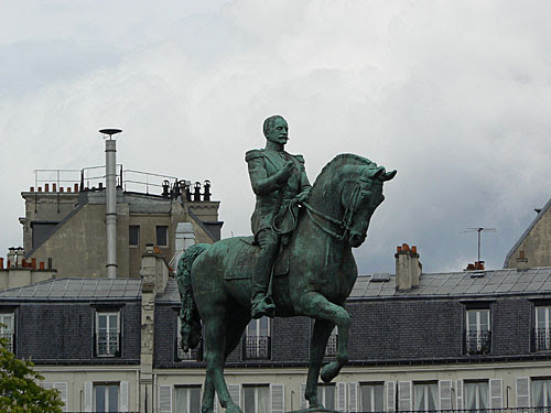 statue Trocadéro.jpg