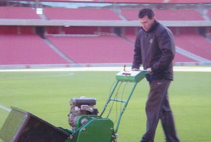 No 19 Stadium スタジアム 阪神甲子園球場 阪神タイガース本拠地 兵庫県西宮市甲子園町1 1924年8月1日開場 両翼95ｍ 中堅118ｍ 収容人 内野 外野 14年現在 1992年ラッキーゾーン撤去 13年7月22日 アーセナルｆｃ
