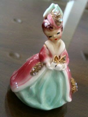 how to decorate curio cabinets for christmas