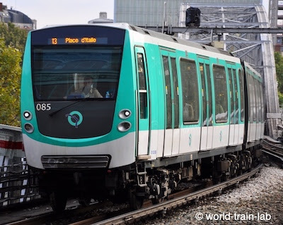 パリの地下鉄 トラム バスのチケットの種類 料金 乗車方法