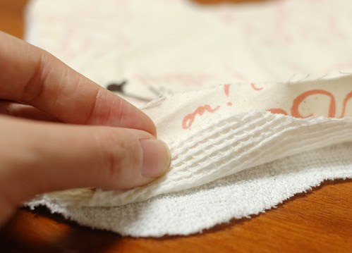 Making sloth bib 6