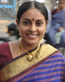 Saranya Ponvannan Biography, Wiki, DOB, Family, Profile ...