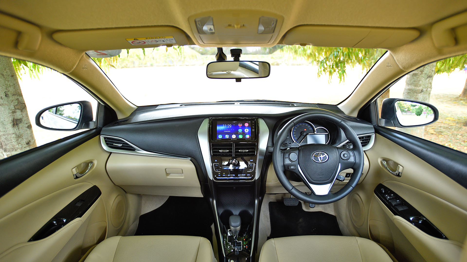 Toyota Yaris 2018 VX CVT Interior Car Photos Overdrive