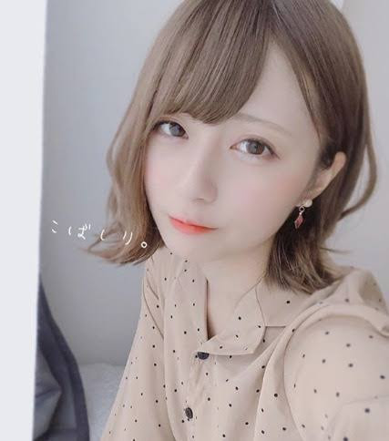 こばしり の髪型の特徴やセット方法まとめ Aidoly アイドリー