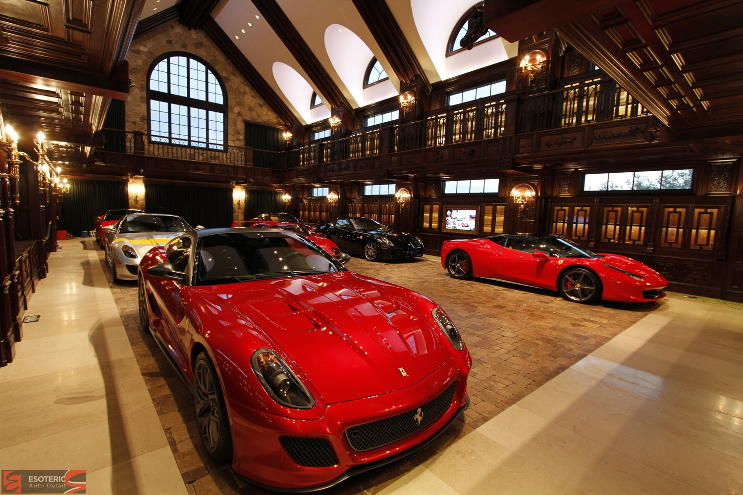 11 10 Ferrari  themed garage  hnnnngggg PICS 