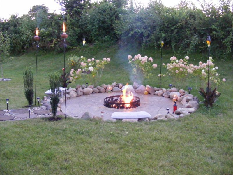 Small Back Yard Fire Pit Ideas Small Back Yard Fire Pit Ideas