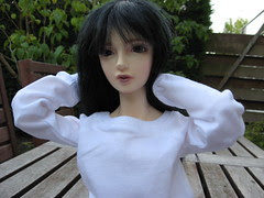 Isabella (Angel) in Dollmore clothes 008 (sydneyfan2001) Tags: bjd amelia volks sd16