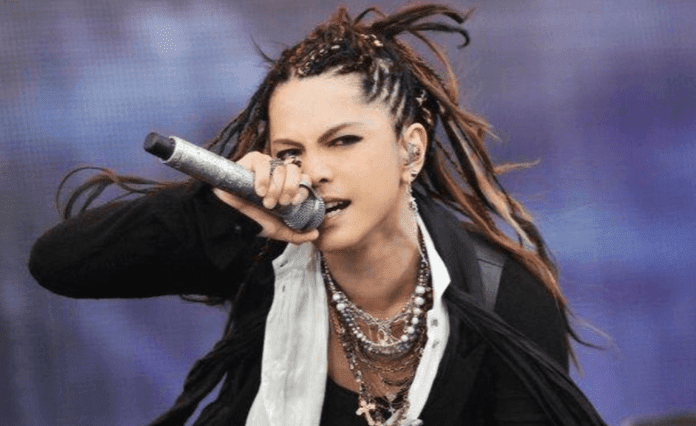 いくつになってもかっこいい L Arc En Cielとvampsボーカルhydeの髪型まとめ Akogare