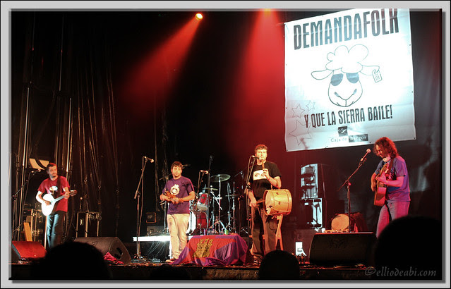Demanda Folk 27