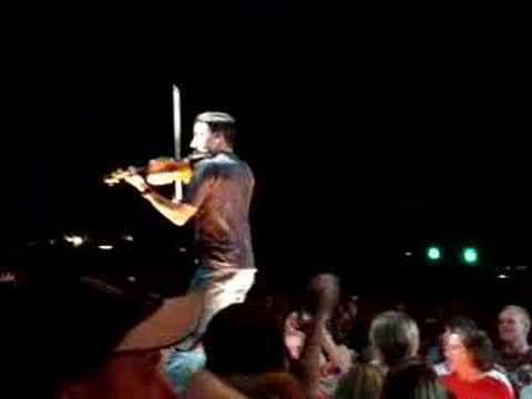 album brad paisley 5th gear. Brad Paisley singing quot;Better
