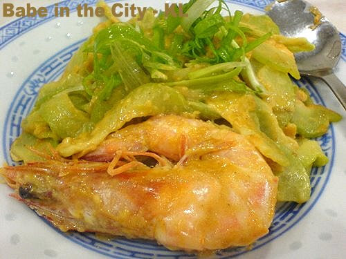 MH - stir fried bittergourd and prawns in salted eggs