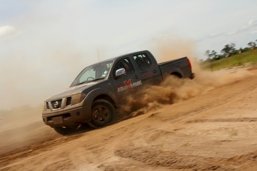 Nissan Navara 2013.03