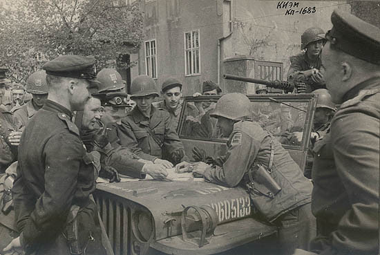 1945.04-1683-0_11bb8_486cca21_orig