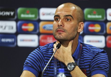 Danbo Background on Josep Guardiola Suit