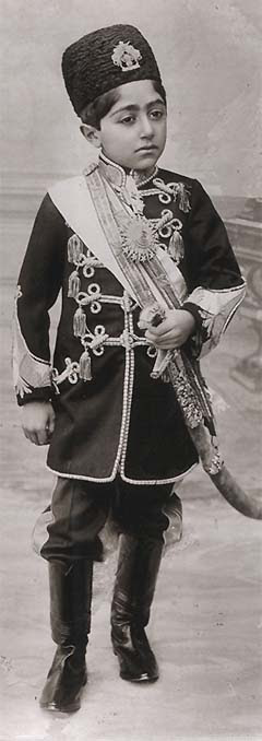 Ahmad Qajar perzsa sah 1909-ben