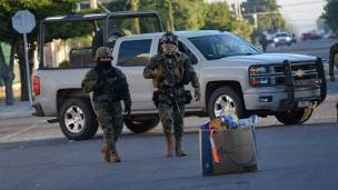 Marinos buscan a El Chapo Guzmán en Los Mochis, Sinaloa