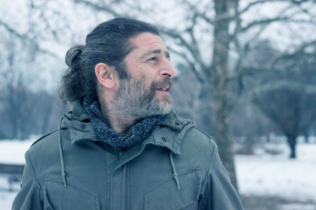 7 Unique Ways to Sport Long Hair for Older Men (2020 Guide)
