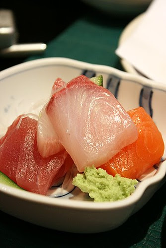 Mini sashimi trio
