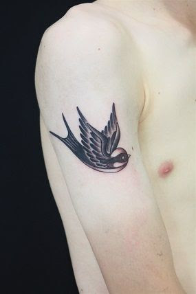 幸運のツバメタトゥーな日 栃木県鹿沼市 宇都宮市のドラゴンタトゥースタジオ Dragontattoostudio
