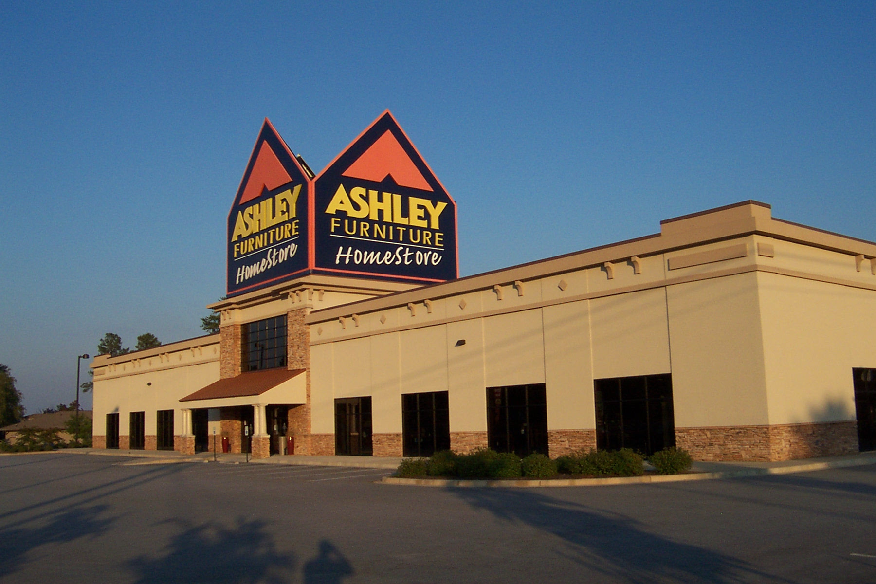 Ashley Furniture Homestore 108 Harbison Boulevard September 2008