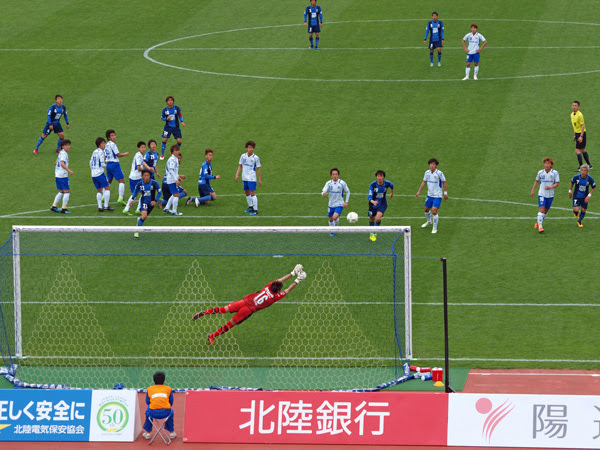 今期初勝利 カターレ富山vsガンバ大阪u 23の試合に行ってきた 滝と名水と登山 From 富山