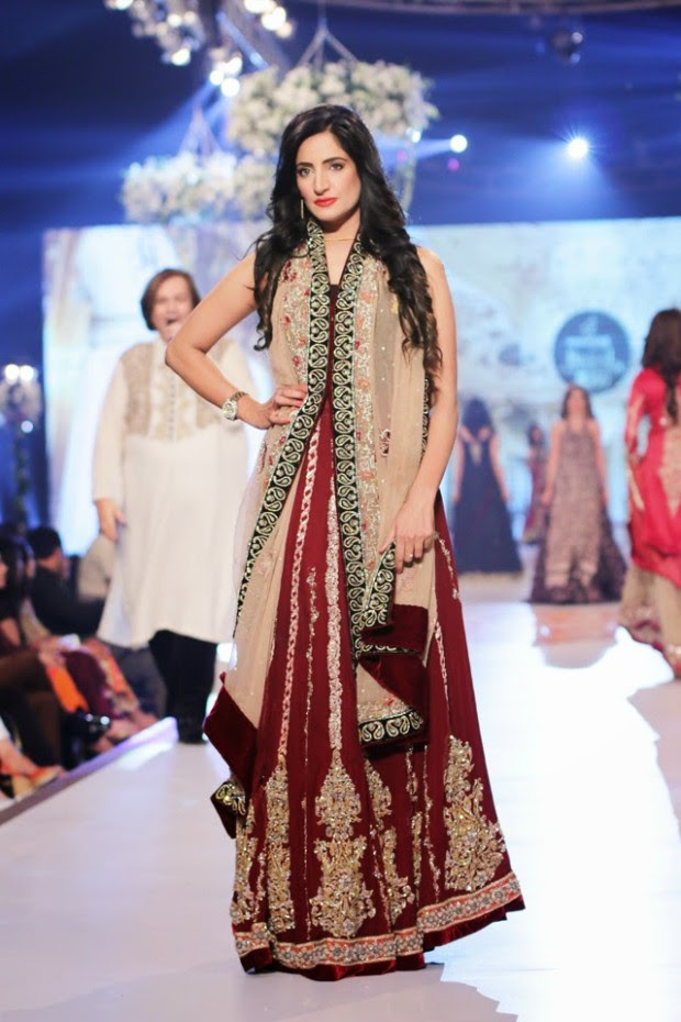 Wedding-Bridal-New-Fashionable-Dress-Girls-at-PBCW-by-Designer-Rani-Emaan-9
