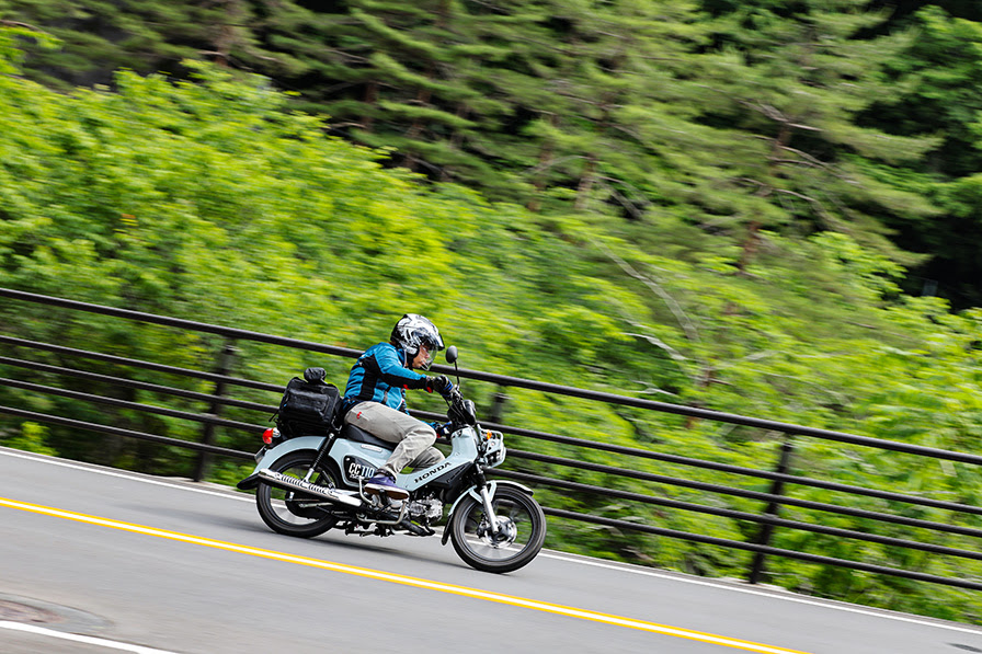 モデルチェンジでバージョンアップ 原付ニ種人気 加速してます Honda Cross Cub110 Web Mr Bike