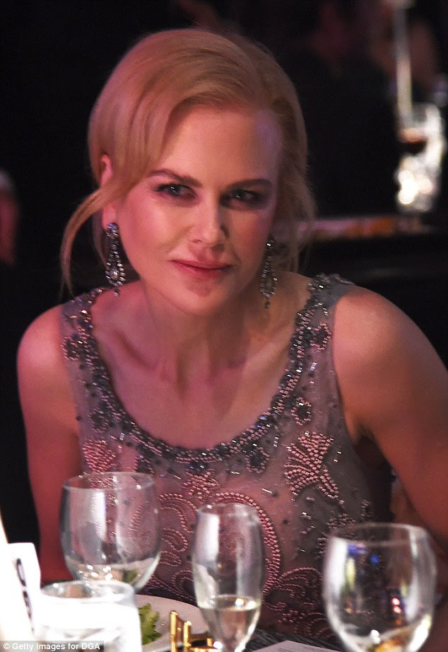 Na semana passada, a revista New Idea relatou uma fonte que afirma que o marido de Nicole, Keith, estava "furioso" com sua "relação intensa" com o diretor de Leão, Garth Davis