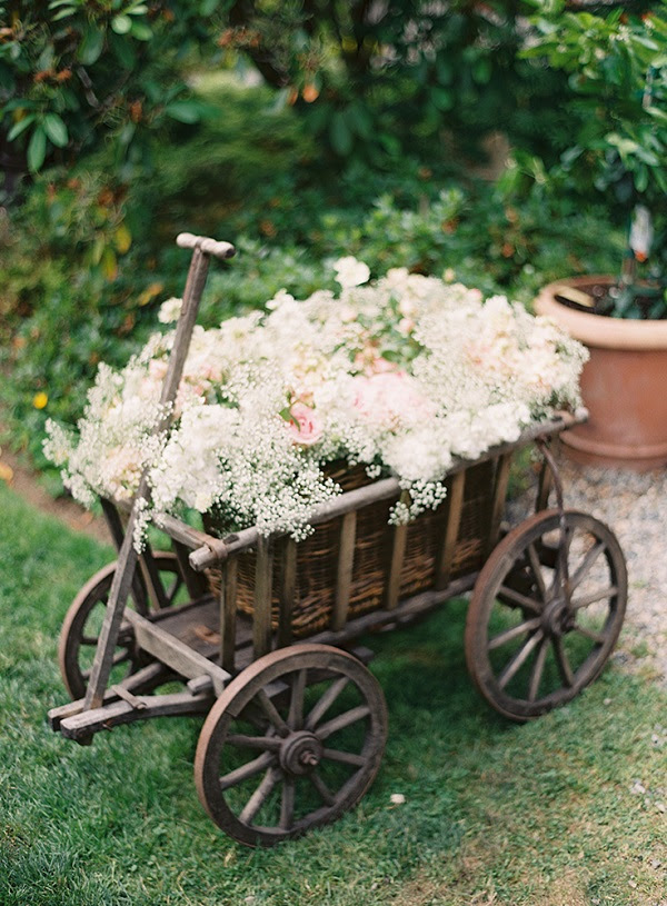 20+ Amazing Ideas of Wooden Mini Garden Planters That You 