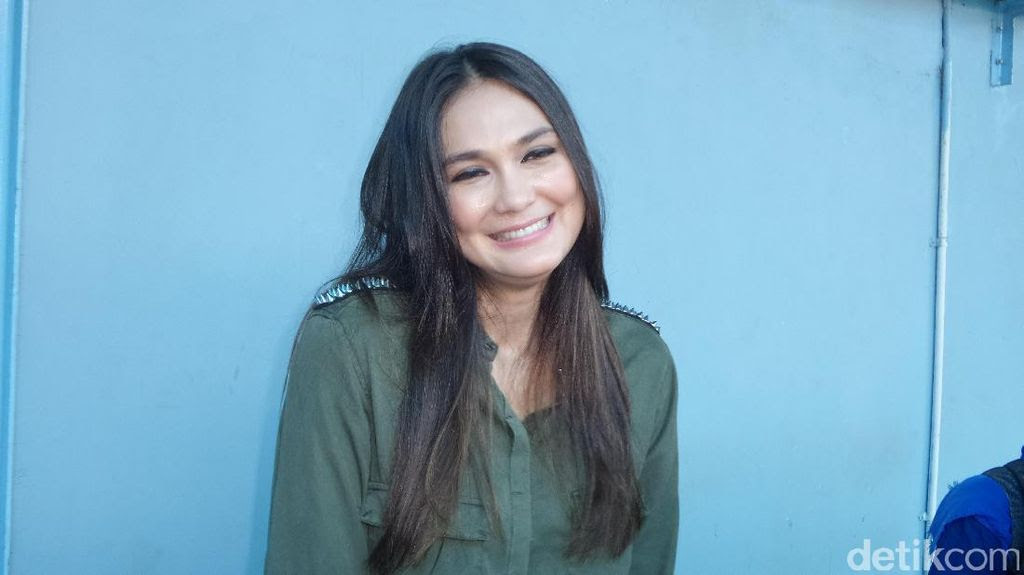 4 Tahun Dipacari Reino Barack, Luna Maya: Siapa Tahu Menikah Kan!