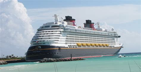 ways  save   disney cruise   family travel