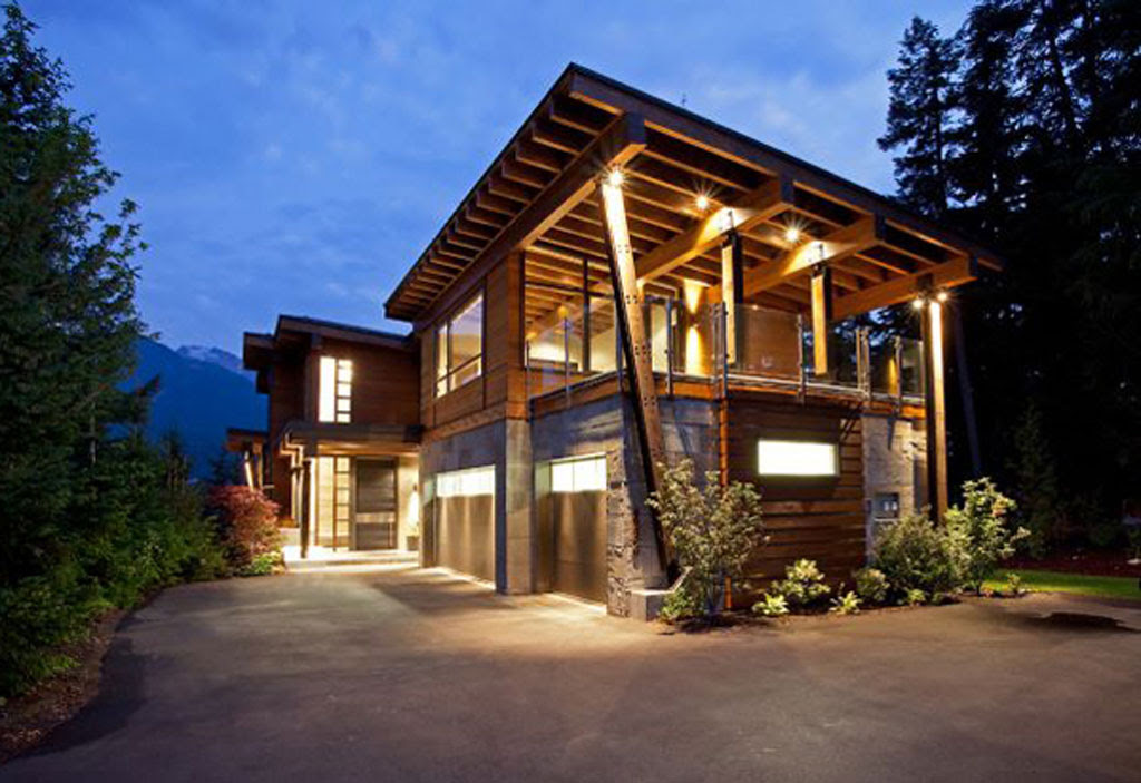 http://www.viahouse.com/wp-content/uploads/2010/02/mountain-home-exterior-design.jpg