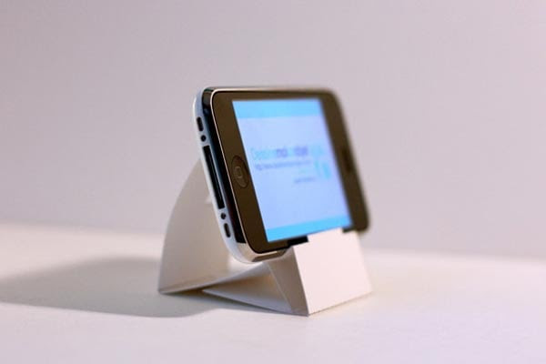 Paper iPhone Dock
