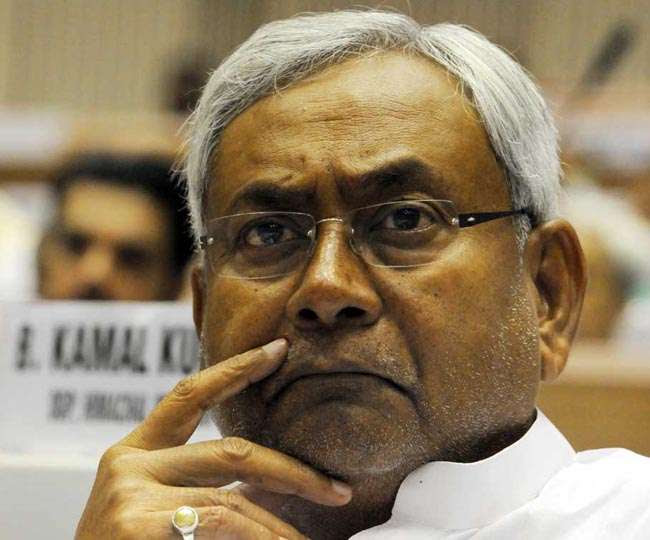 CBI Raid के बाद पटना लौटे CM नीतीश, तेजस्वी पर ले सकते बड़ा फैसला