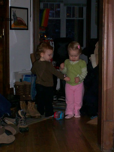 2 kiddies play together