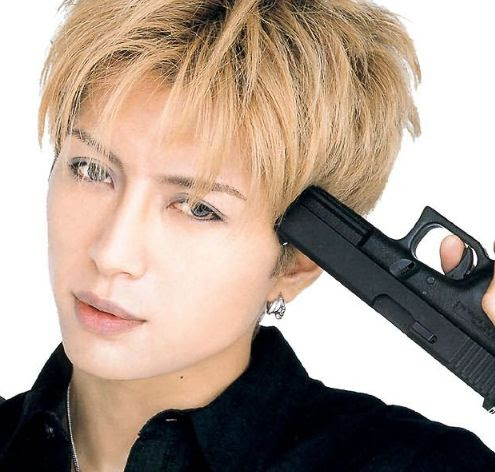 年齢不詳の美ボディを持つgacktの驚異のダイエット方法とは エントピ Entertainment Topics