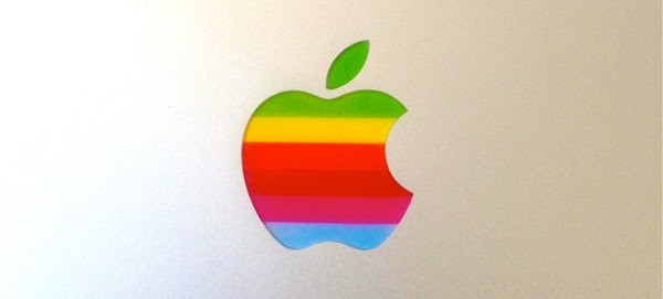 Macbookのappleロゴに自作した虹色ステッカーを貼ってみた pl Ch