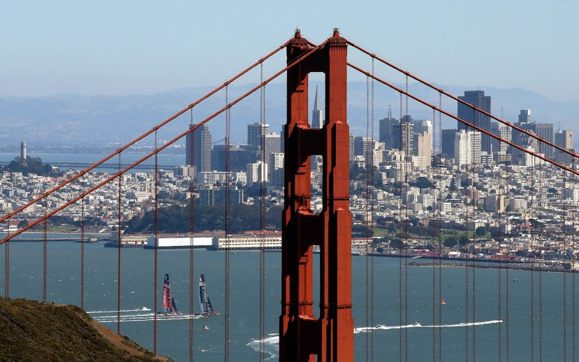 34ª edición de la Copa América tuvo lugar en San Francisco Bay en septiembre. El equipo Oracle de EE.UU. tuvo que defender su título ante el equipo rival Emirates de Nueva Zelanda. Autor: Ezra Shaw