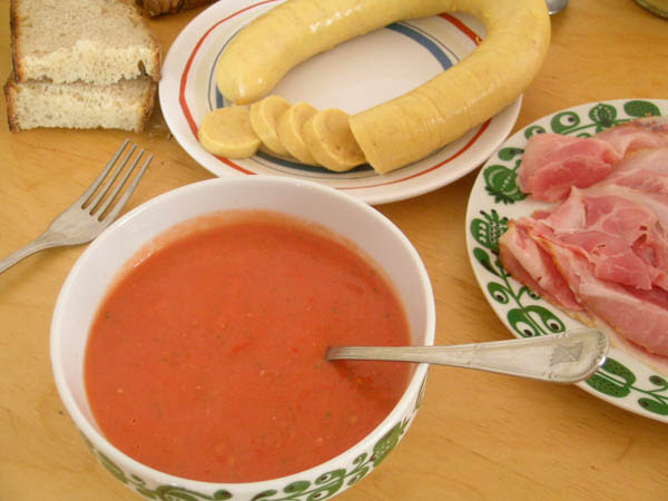 Resultado de imagen de gazpacho y butifarra