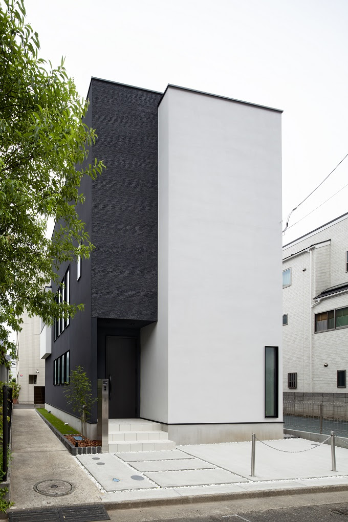 玄関に入ったときの印象をデザインした家 外観デザイン 横浜 神奈川 の注文住宅ならデックス