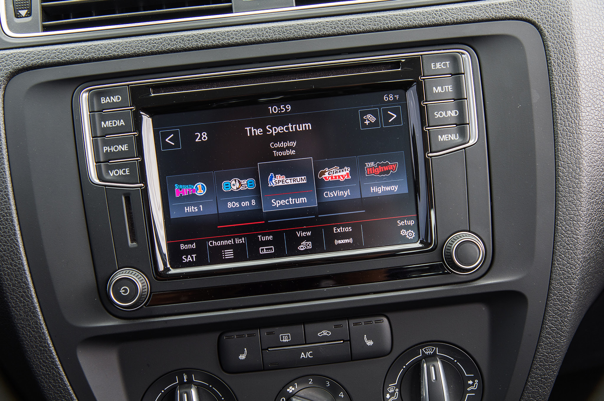 2016 Volkswagen Jetta SE center stack